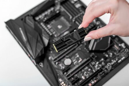 Goodram IRDM PRO | 1TB NVMe SSD | M.2 | Gen4 | 7.000MB/s | Heatsink