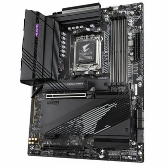 Gigabyte B650 AORUS PRO AX moederbord AMD B650 Socket AM5 ATX