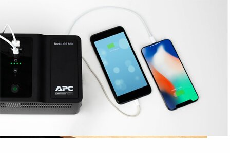 APC Back-UPS BE850G2-GR | 850 VA | 8 Schuko Stopcontacten (6 op Accu) | USB Type-A &amp; C | AVR Spanningstabilisatie | Bescherming tegen Stroomstoringen