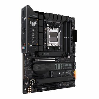 ASUS TUF GAMING X670E-PLUS | Socket AM5 | AMD X670 | 4xDDR5 | ATX | Moederbord