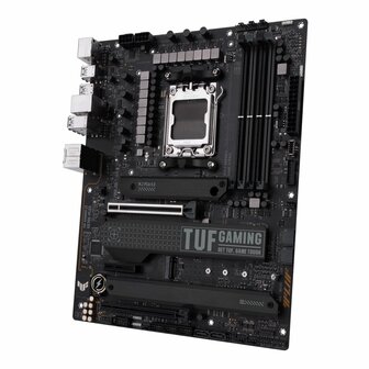 ASUS TUF GAMING X670E-PLUS | Socket AM5 | AMD X670 | 4xDDR5 | ATX | Moederbord