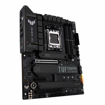 ASUS TUF GAMING X670E-PLUS | Socket AM5 | AMD X670 | 4xDDR5 | ATX | Moederbord