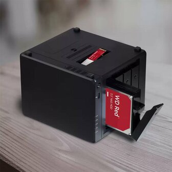 Western Digital Red SN700 | 1TB NVMe SSD | M.2 | Gen3 | 3.430MB/s