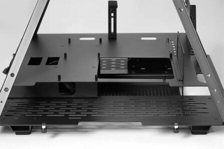 Azza Pyramid Case 804L | Metal