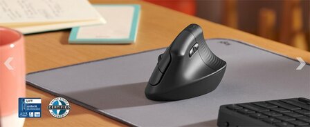 Logitech Lift muis | Linkshandige Ergonomische Draadloze Muis | RF-Draadloos + Bluetooth | 4000 DPI | Grafiet