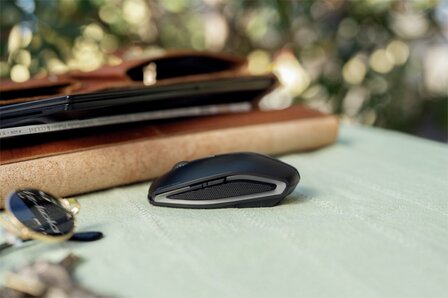 Cherry GENTIX BT | Ambidextrous Draadloze Muis | Bluetooth | 2000 DPI | Zwart