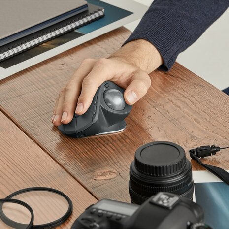 Logitech MX Ergo | Ergonomische Draadloze Muis met Trackball | RF-Draadloos + Bluetooth | 20480 DPI | Zwart