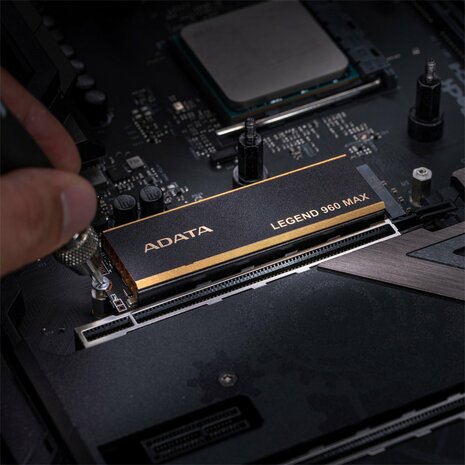 ADATA Legend 960 Max | 1TB NVMe SSD | M.2 | Gen4 | 7.400MB/s