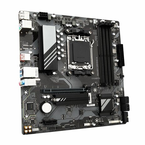 Gigabyte A620M GAMING X moederbord AMD A620 Socket AM5 micro ATX