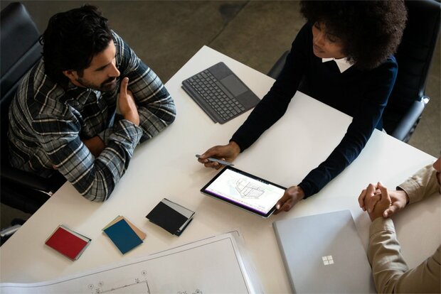 Microsoft Surface Go 2 | 10.5" Touch (1920x1280) | Intel Pentium Gold 4425Y | 4GB RAM | 64GB eMMC | Windows 10 Professional | Zilver | OPEN BOX