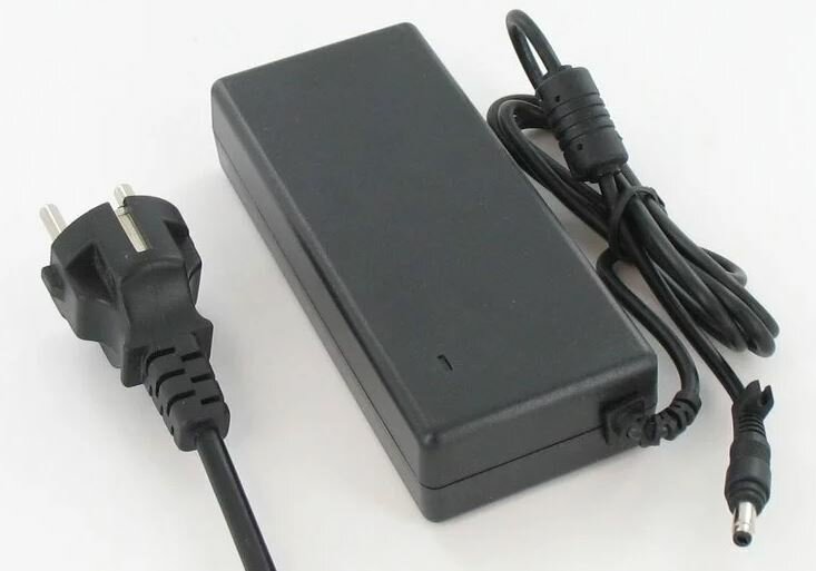 LAPTOP AC ADAPTER 90W VOOR ASUS VOOR ASUS, MEDION, PACKARD BELL